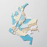 Moverán a 6.5 millones de personas de EPS, y podrías terminar en una entidad con menos recursos. Es como si te obligaran a cambiar de banco a uno que siempre tiene el sistema caído. ¿Está protegido tu acceso a salud o te tocará pagar prepagada por miedo al cambio? 🇨🇴🏥